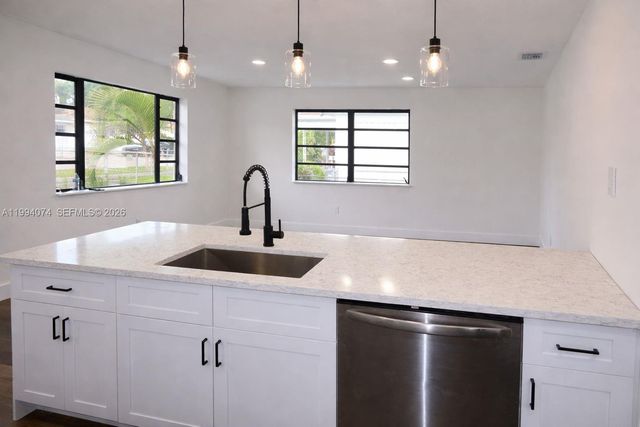 1950 NW 57th St 1950, Miami, FL 33142