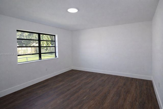 1950 NW 57th St 1950, Miami, FL 33142