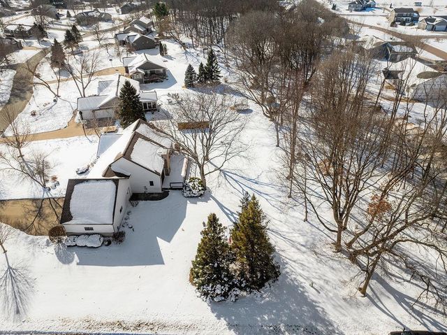 N7079 Pine Lane, Holmen, WI 54636