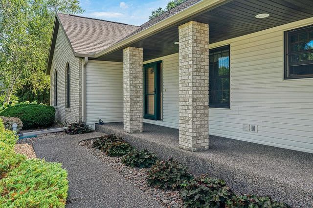 N7079 Pine Lane, Holmen, WI 54636