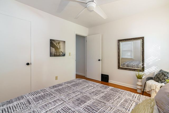 221 Deland Avenue, Columbus, OH 43214