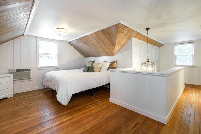 221 Deland Avenue, Columbus, OH 43214