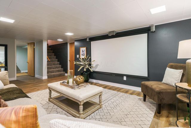 221 Deland Avenue, Columbus, OH 43214