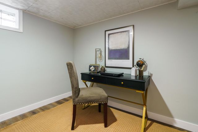 221 Deland Avenue, Columbus, OH 43214