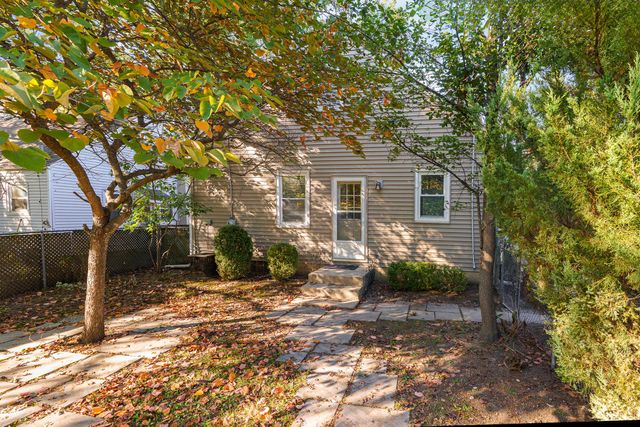 221 Deland Avenue, Columbus, OH 43214