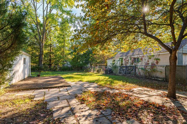 221 Deland Avenue, Columbus, OH 43214