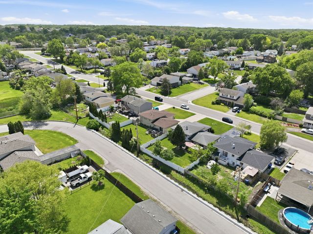 8549 Blue Ridge Avenue, Hickory Hills, IL 60457