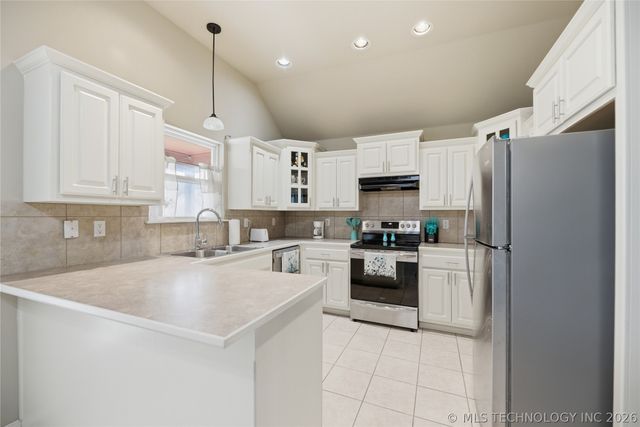 14609 S Oak Court, Glenpool, OK 74033
