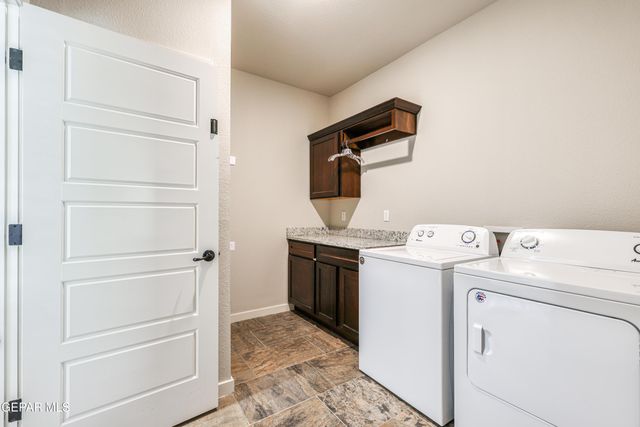 7821 ENCHANTED RIDGE Drive, El Paso, TX 79911