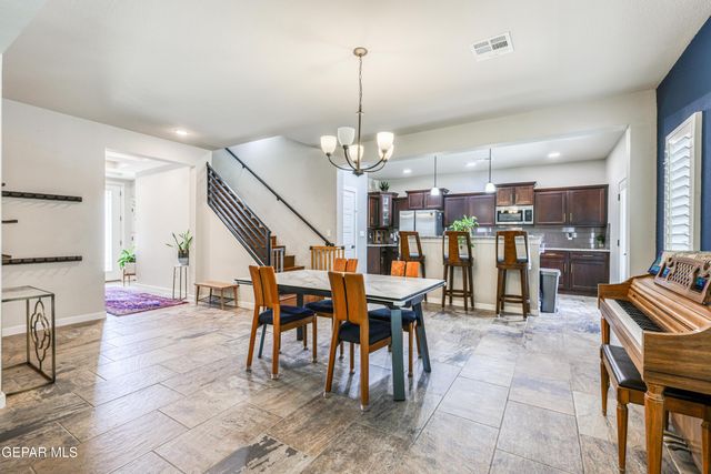 7821 ENCHANTED RIDGE Drive, El Paso, TX 79911
