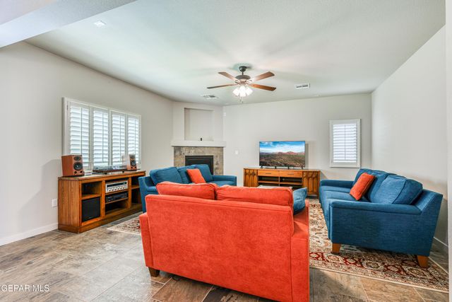 7821 ENCHANTED RIDGE Drive, El Paso, TX 79911