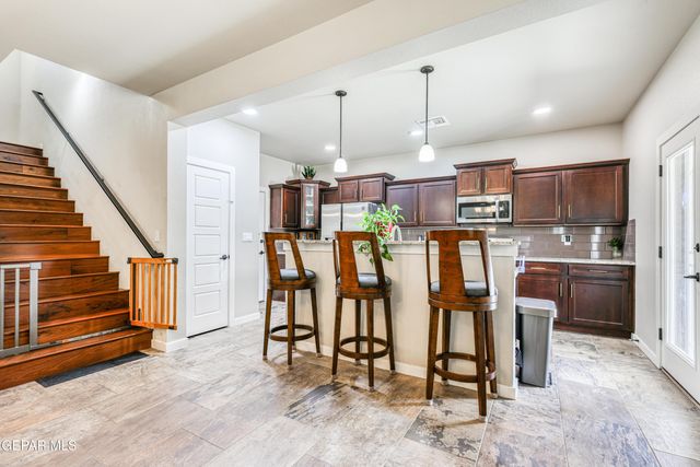 7821 ENCHANTED RIDGE Drive, El Paso, TX 79911