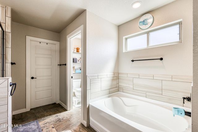 7821 ENCHANTED RIDGE Drive, El Paso, TX 79911
