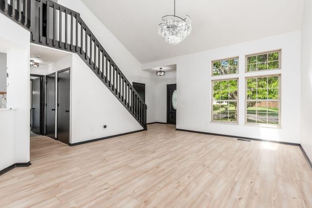 3499 Lindstrom Drive, Columbus, OH 43228