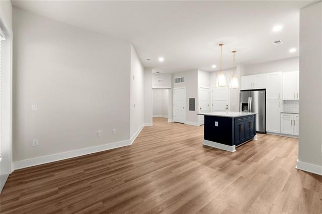 2648 Sandy Plains Road 218, Marietta, GA 30066