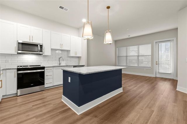 2648 Sandy Plains Road 218, Marietta, GA 30066