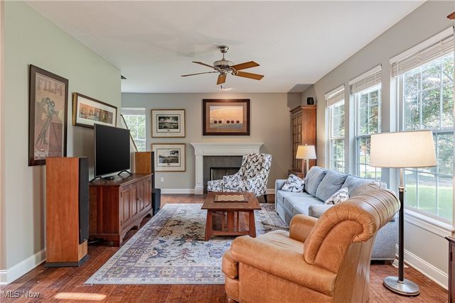 346 Waterside Drive, Avon Lake, OH 44012