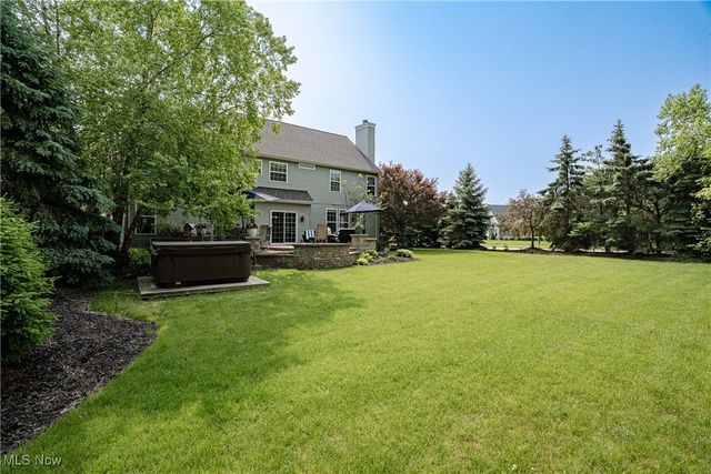 346 Waterside Drive, Avon Lake, OH 44012