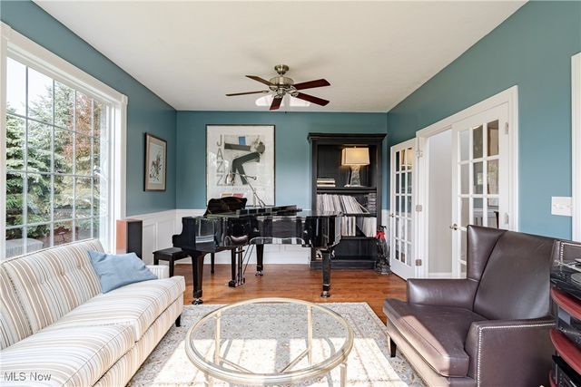 346 Waterside Drive, Avon Lake, OH 44012