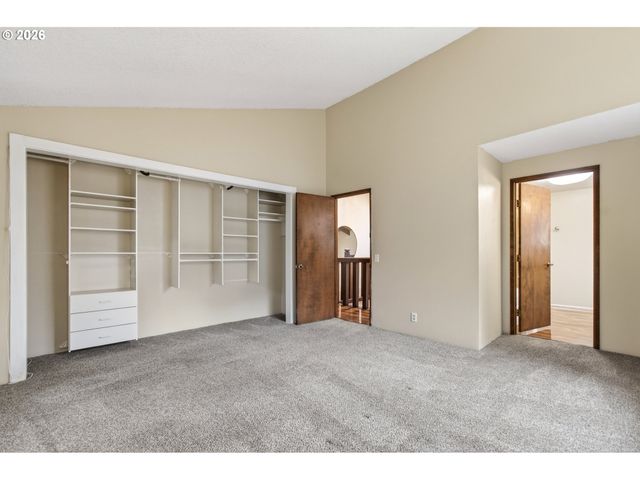 2090 GRAHAM Dr, Eugene, OR 97405