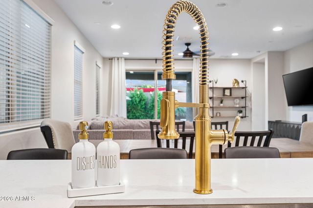 21076 E ESTRELLA Road, Queen Creek, AZ 85142