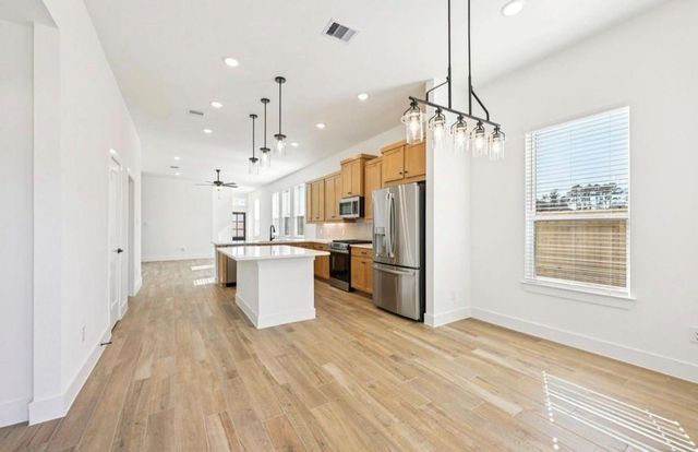 12802 Meadow Wind Way, Conroe, TX 77302