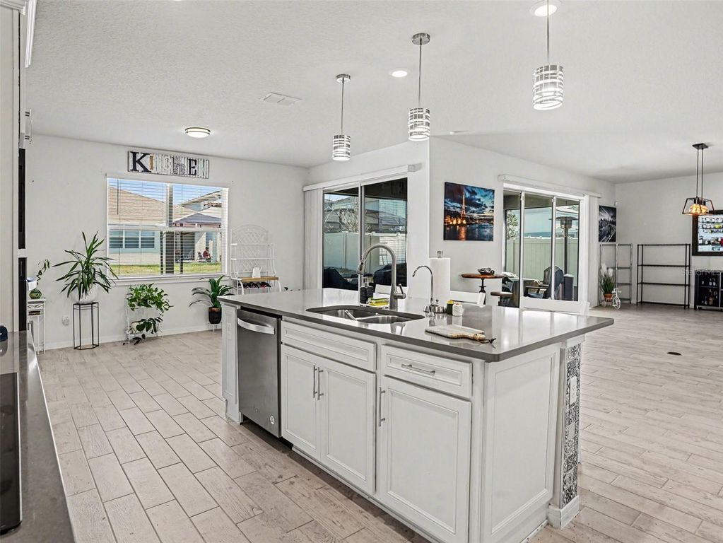 Image 11 of property listing at 1457 GRAND PALM DRIVE, Orlando, FL 32828