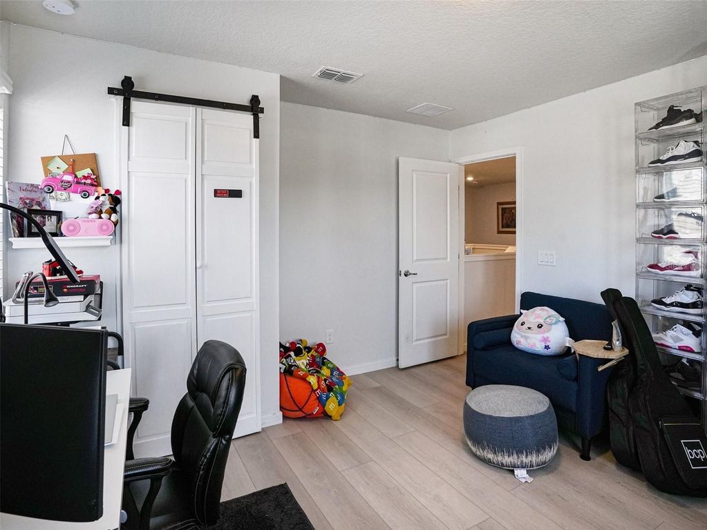 Image 30 of property listing at 1457 GRAND PALM DRIVE, Orlando, FL 32828