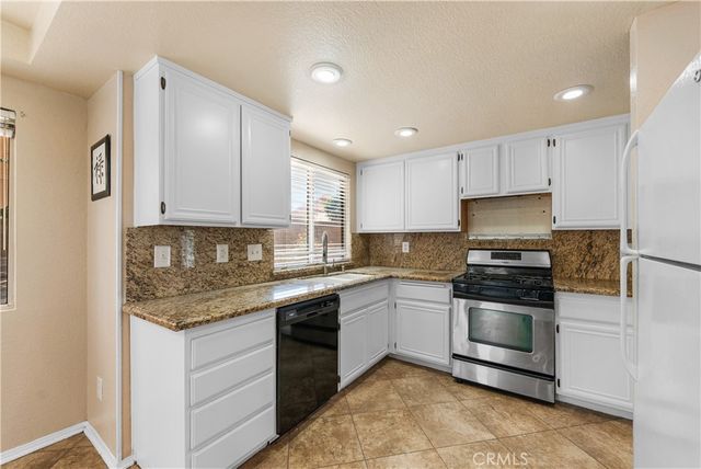 43652 Andale, Lancaster, CA 93535