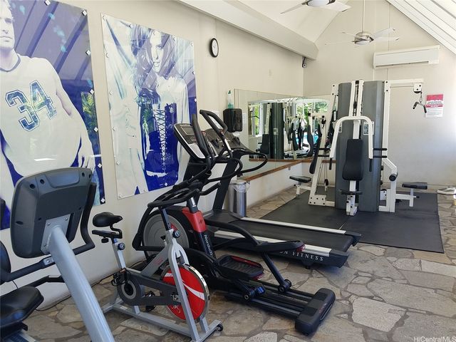 500 University Avenue 134, Honolulu, HI 96826