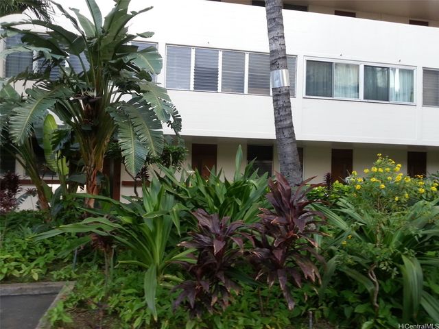 500 University Avenue 134, Honolulu, HI 96826