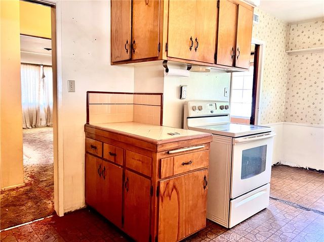 5459 Cambridge, Montclair, CA 91763