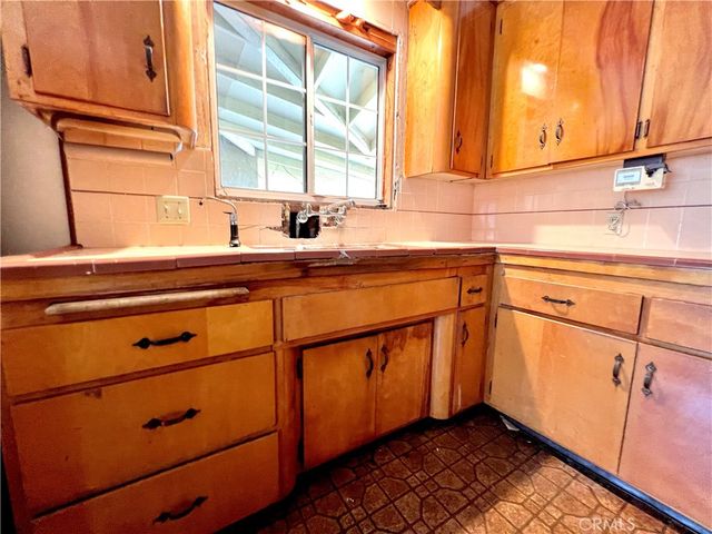 5459 Cambridge, Montclair, CA 91763