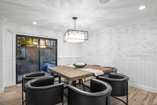 131 Fleets Cove Road, Huntington, NY 11743