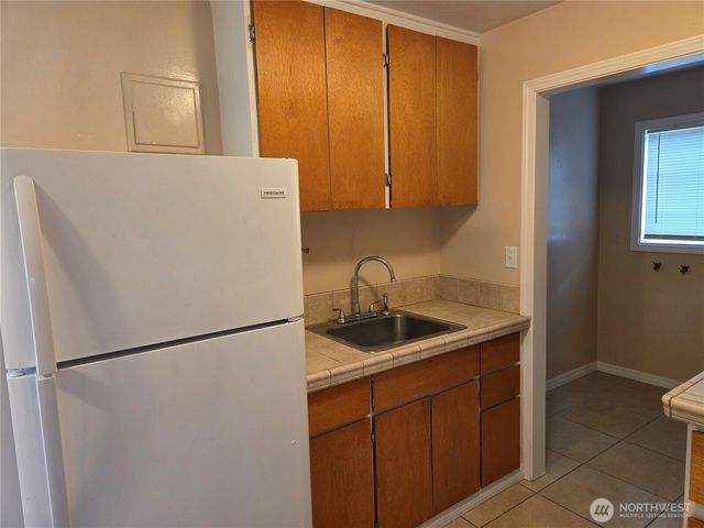 1306 S 3rd Avenue, Kelso, WA 98626