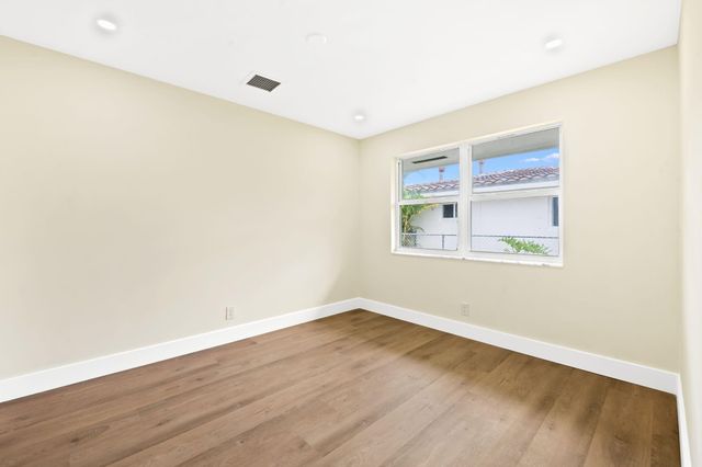 800 SW 4TH Street, Boca Raton, FL 33486