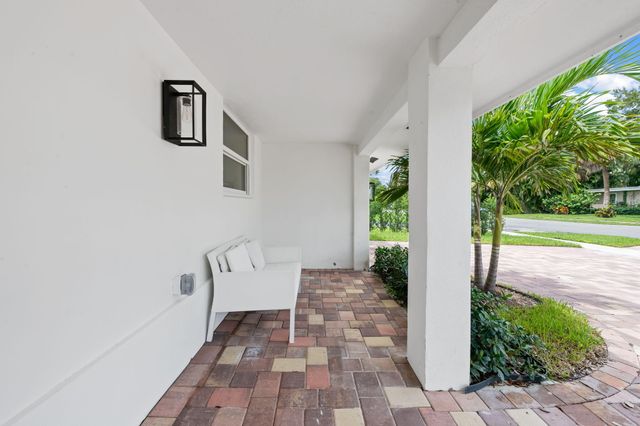 800 SW 4TH Street, Boca Raton, FL 33486