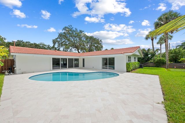 800 SW 4TH Street, Boca Raton, FL 33486