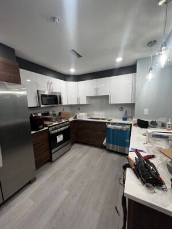 7-9 University A, Brookline, MA 02445