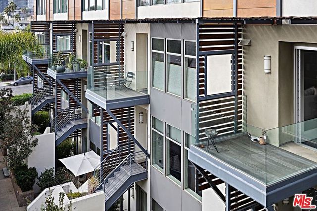 1250 N Harper Avenue 416, West Hollywood, CA 90046