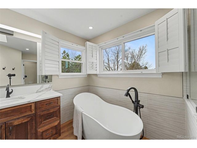 9845 Spring Hill St, Highlands Ranch, CO 80129