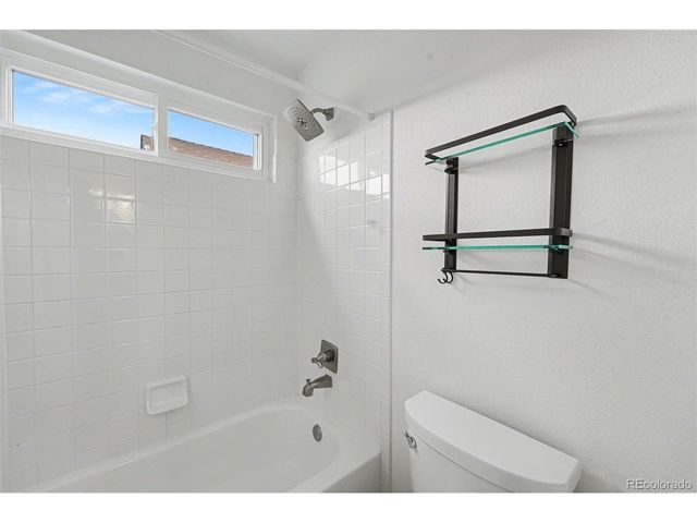 9845 Spring Hill St, Highlands Ranch, CO 80129