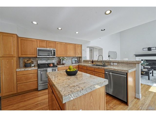 9845 Spring Hill St, Highlands Ranch, CO 80129