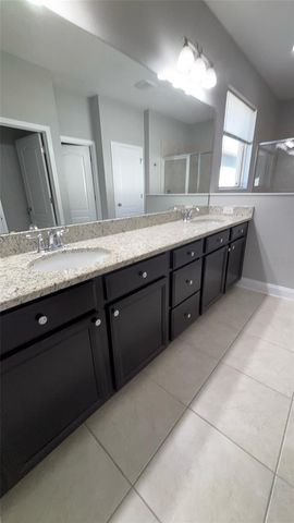 5172 APPENINE LOOP E, St Cloud, FL 34771