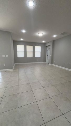 5172 APPENINE LOOP E, St Cloud, FL 34771