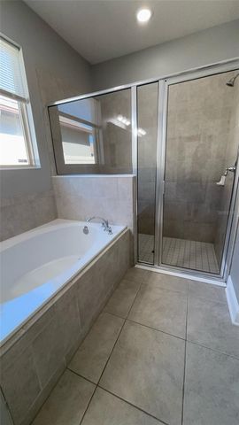 5172 APPENINE LOOP E, St Cloud, FL 34771