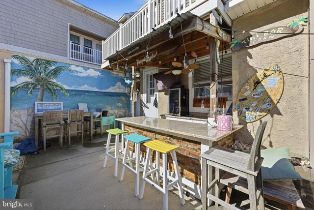 9406 PACIFIC AVE, Margate City, NJ 08402