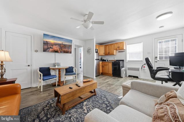 9406 PACIFIC AVE, Margate City, NJ 08402