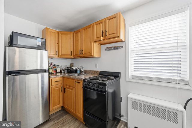 9406 PACIFIC AVE, Margate City, NJ 08402