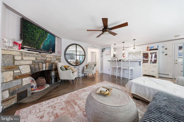 9406 PACIFIC AVE, Margate City, NJ 08402